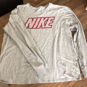 Men’s long sleeve tee